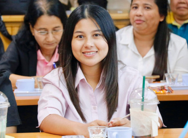 ตรวจเยี่ยมและรับฟังปัญหาของสมาชิกสหกรณ์นิคมประมงนครศรีธรรมราช จำกัด ณ จุดรวบรวมผลผลิตของสมาชิกสหกรณ์ โดยรับทราบถึงปัญหาความเดือดร้อนในเรื่องของการต่อทะเบียนเกษตรกรผู้เพาะเลี้ยงสัตว์น้ำของสมาชิกสหกรณ์ รวมทั้งเรื่องการขออนุญาตการเข้าทำประโยชน์ในที่ดินและติ ... พารามิเตอร์รูปภาพ 61